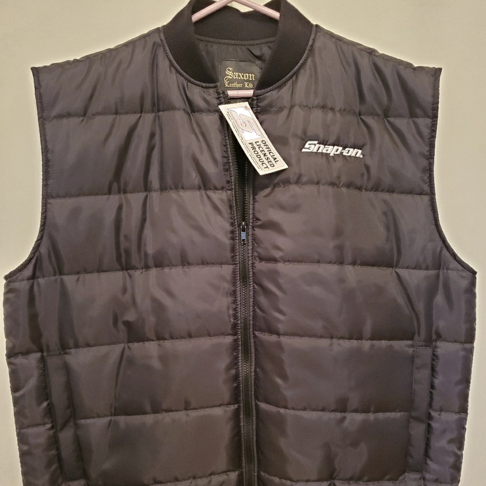 Snap on tools puffer style padded vest. Nwt